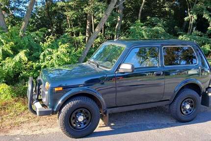 Lada Niva 27.500 km 14.999 € Groß Kreutz 14450