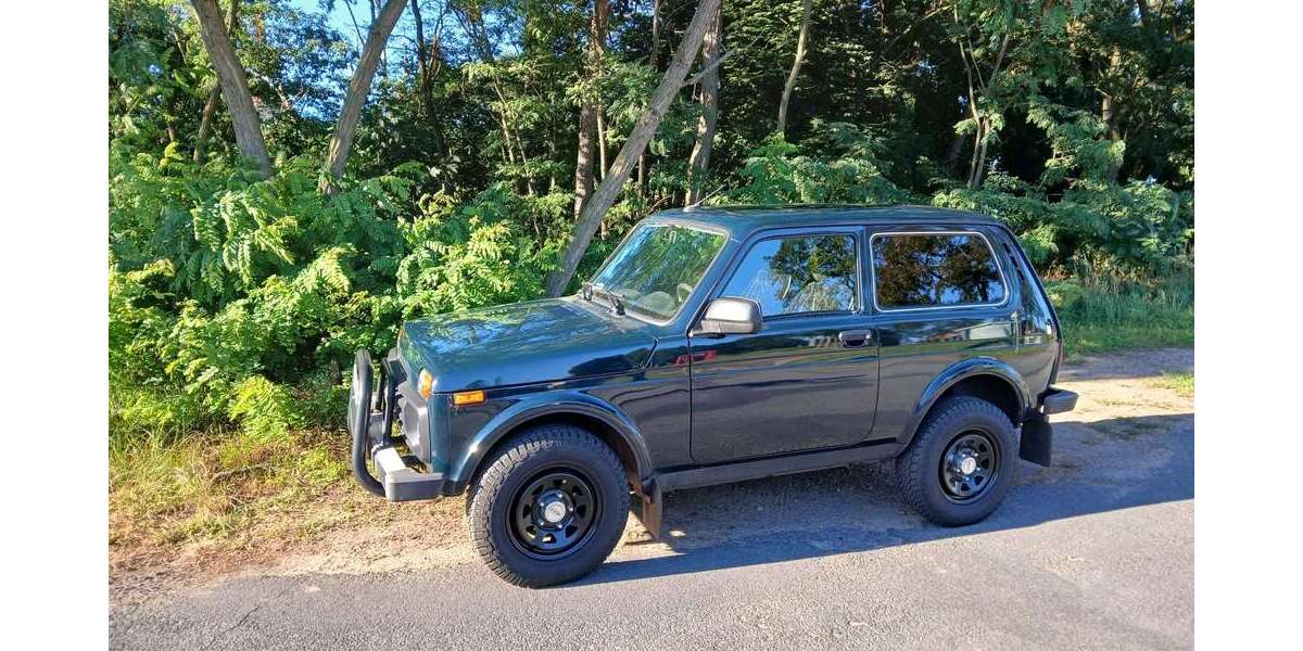 Lada Niva 27.500 km 14.999 € Groß Kreutz 14450