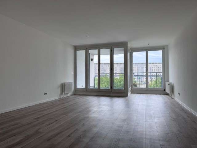 Wohnung zum Mieten in Berlin 1.604 € 108.74 m²