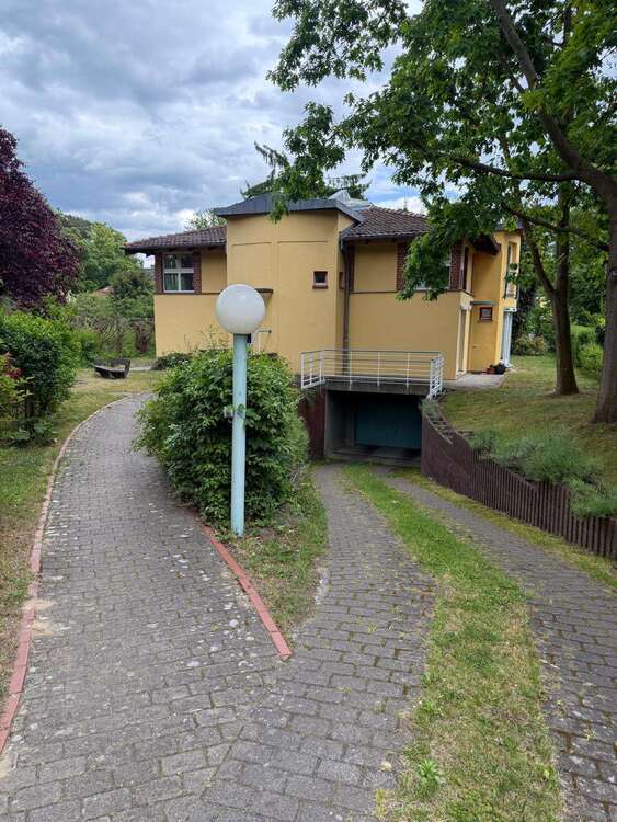 Wohnung zum Kaufen in Berlin-Konradshöhe 289.000 € 66 m²