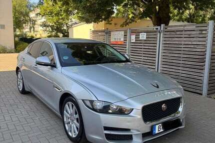 Jaguar XE 125.000 km 11.999 € Berlin 13156