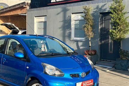 Toyota Aygo (X) 86.000 km 4.590 &euro; Berlin 13088