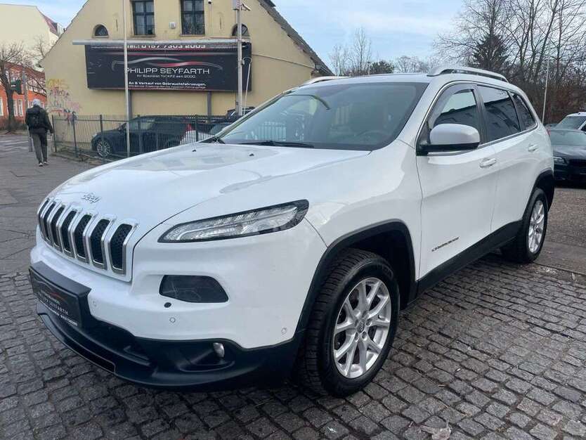 Jeep Cherokee 215.000 km 9.790 € Berlin 12107