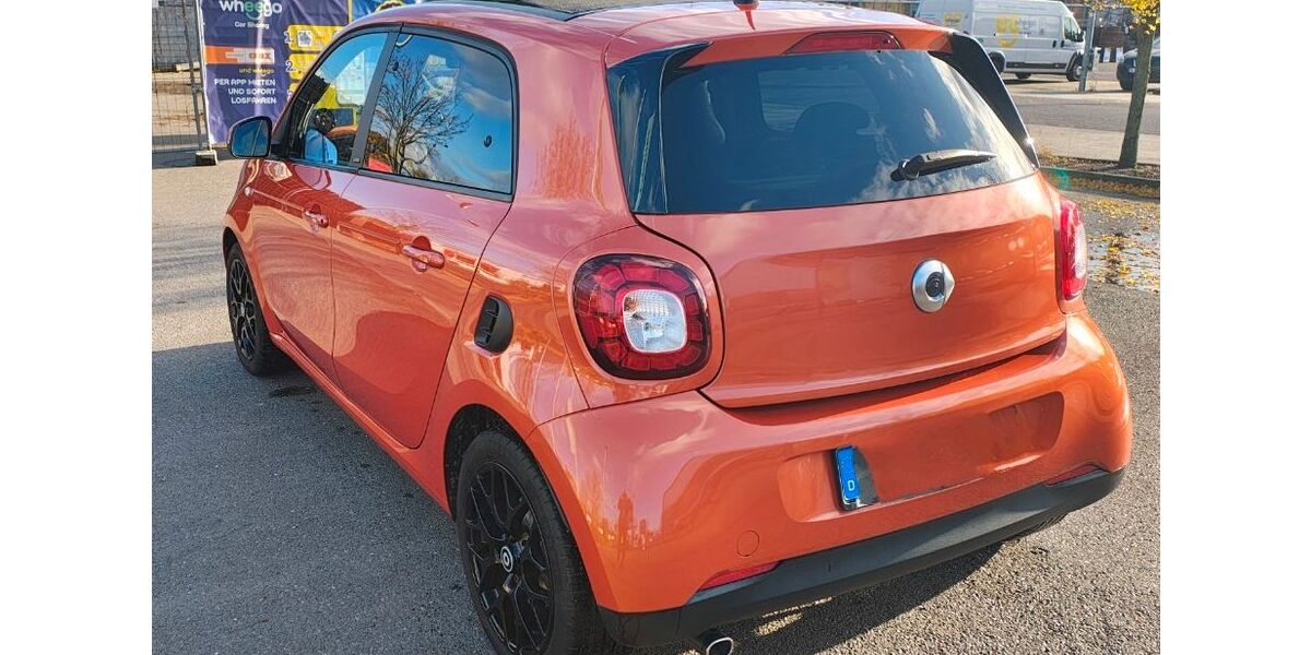 Smart ForFour 29.000 km 11.500 € Berlin 12355