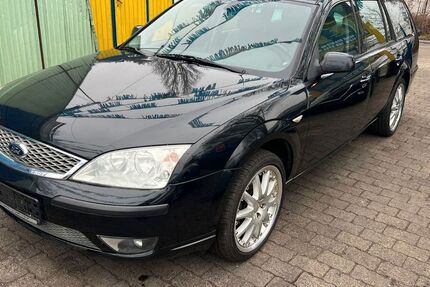 Ford Mondeo 160.000 km 4.490 &euro; Berlin 12359