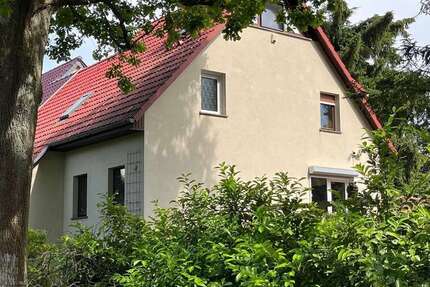 Haus Kleinmachnow - 5 Zimmer, 170 m&sup2;, 795.000&euro; | Angebot:26953158