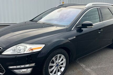Ford Mondeo 247.000 km 2.990 &euro; Berlin 12057