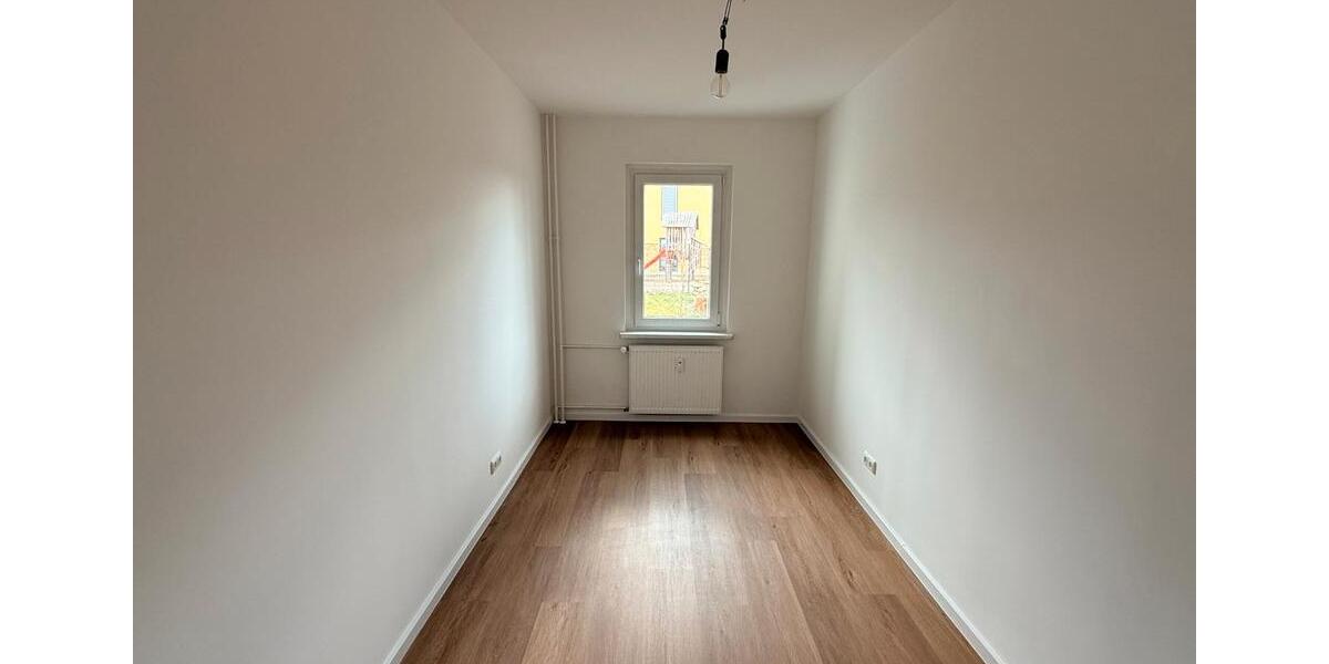 Hochparterre Potsdam Krampnitz - 4 Zimmer, 77 m&sup2;, 955&euro; | Angebot:26253247