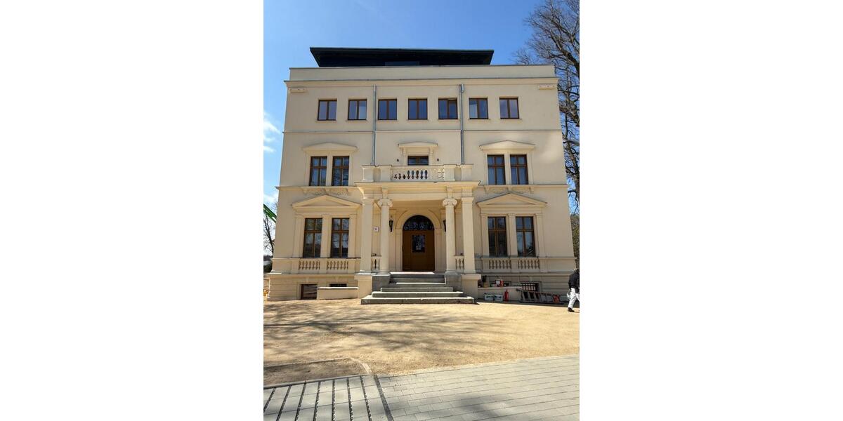 Exklusive 4-Raum-Penthouse-Wohnung im Schloss Siethen 4 zimmer