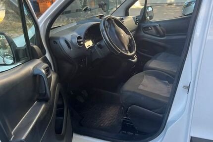 Peugeot Partner 263.000 km 3.000 &euro; Berlin 13436