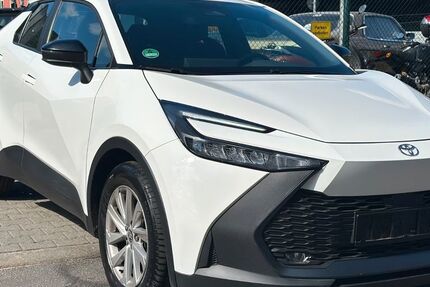 Toyota C-HR 29.000 km 23.800 &euro; Berlin 12359