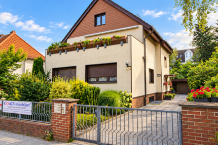 Haus Berlin Reinickendorf - 9 Zimmer, 246 m&sup2;, 1.100.000&euro; | Angebot:27723649