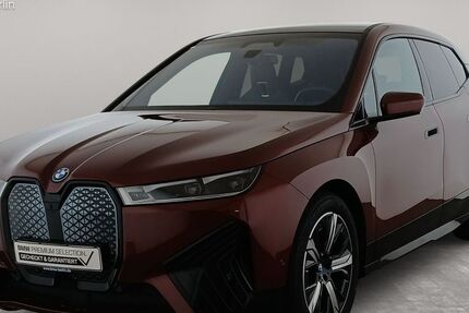 BMW iX 12.467 km 71.400 € Berlin 14057