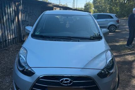 Hyundai ix20 124.532 km 8.599 &euro; Potsdam 14478