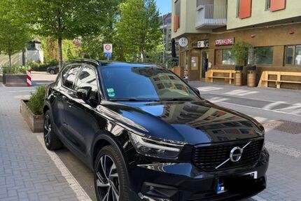 Volvo XC40 42.000 km 30.990 &euro; Berlin 10245
