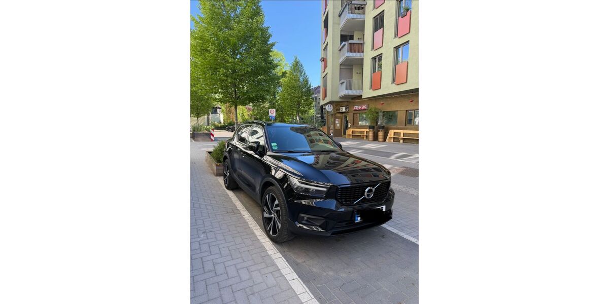Volvo XC40 42.000 km 31.750 &euro; Berlin 10245