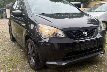 Seat Mii 64.000 km 7.590 &euro; Berlin 14167