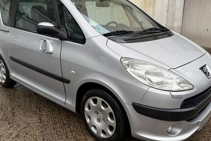 Peugeot 1007 155.000 km 1.900 &euro; Berlin 10247