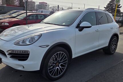 Porsche Cayenne 198.000 km 18.499 &euro; Berlin 13597