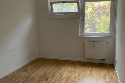 Wohnung zum Mieten in Berlin 1.362,84 € 70.12 m² 3 zimmer