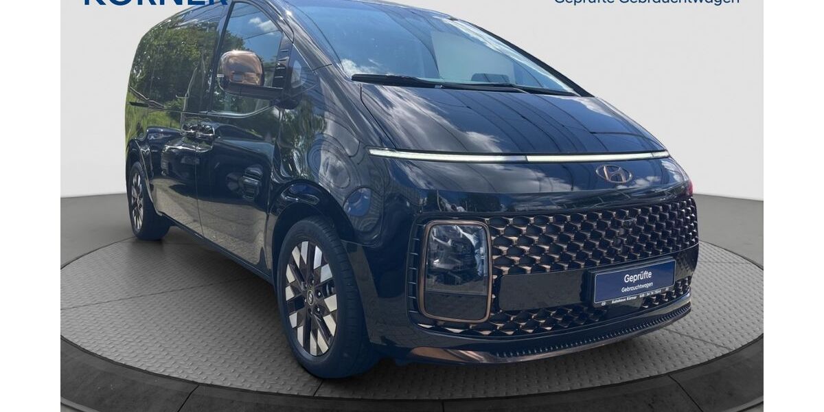 Hyundai STARIA 56.328 km 43.890 € Berlin 12683