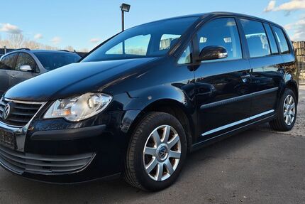 VW Touran 256.779 km 3.999 &euro; Berlin 13089