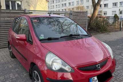Honda Jazz 175.000 km 2.200 &euro; berlin 13409