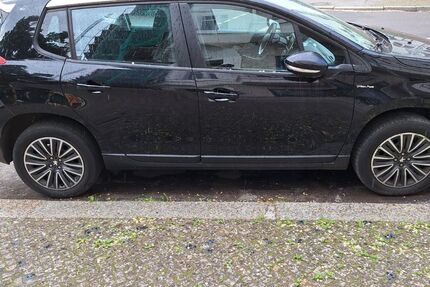 Peugeot 2008 83.000 km 6.900 &euro; Berlin 10627