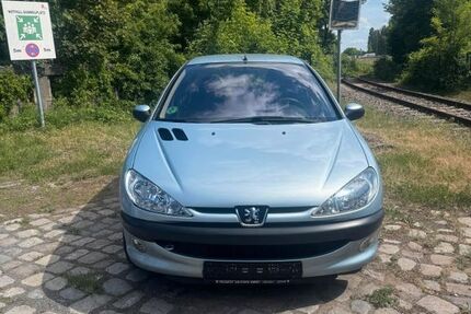 Peugeot 206 67.500 km 1.990 &euro; Berlin 12351