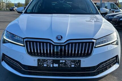 Skoda Superb 118.116 km 21.350 &euro; Berlin 12043