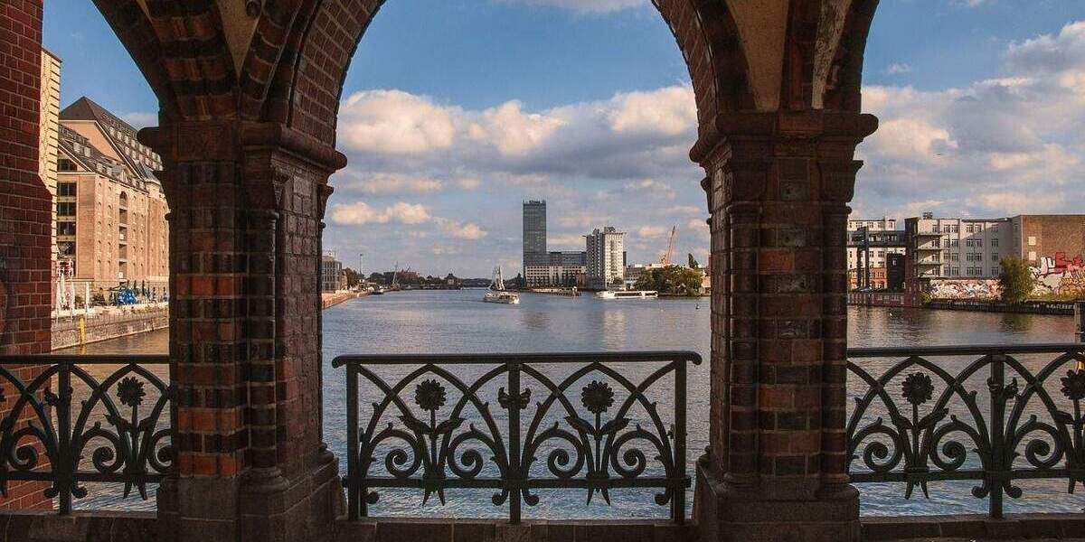 Etagenwohnung Berlin Friedrichshain - 1 Zimmer, 40 m&sup2;, 1.390&euro; | Angebot:25279194