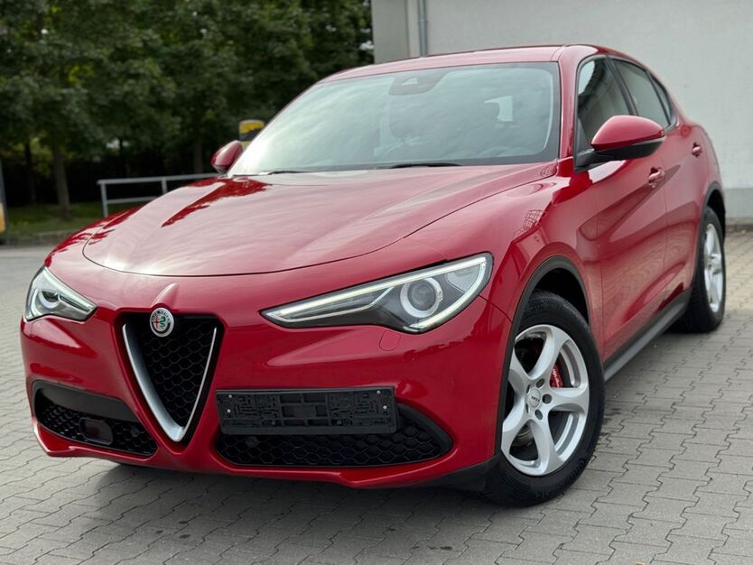 Alfa Romeo Stelvio 123.000 km 18.499 € Berlin 13089