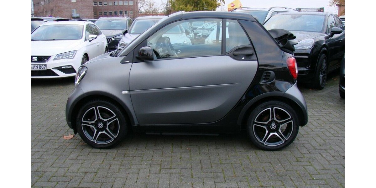 Smart Cabrio Prime LED Leder JBL Spurhalteassistent 93.124 km 13.980 &euro; Falkensee 14612