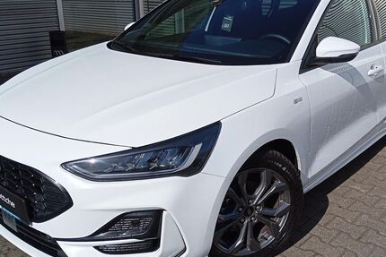 Ford Focus 27.331 km 22.990 € Brandenburg an der Havel 14772