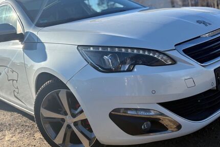 Peugeot 308 170.067 km 3.300 &euro; Berlin 13353