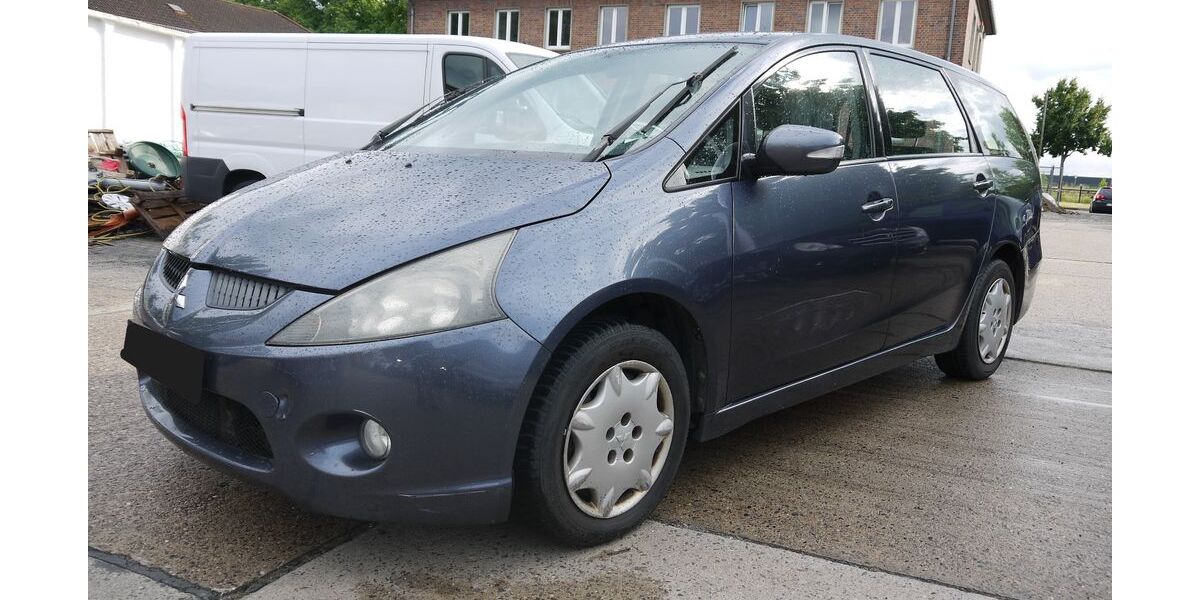 Mitsubishi Grandis 317.000 km 1.699 € Berlin 12439