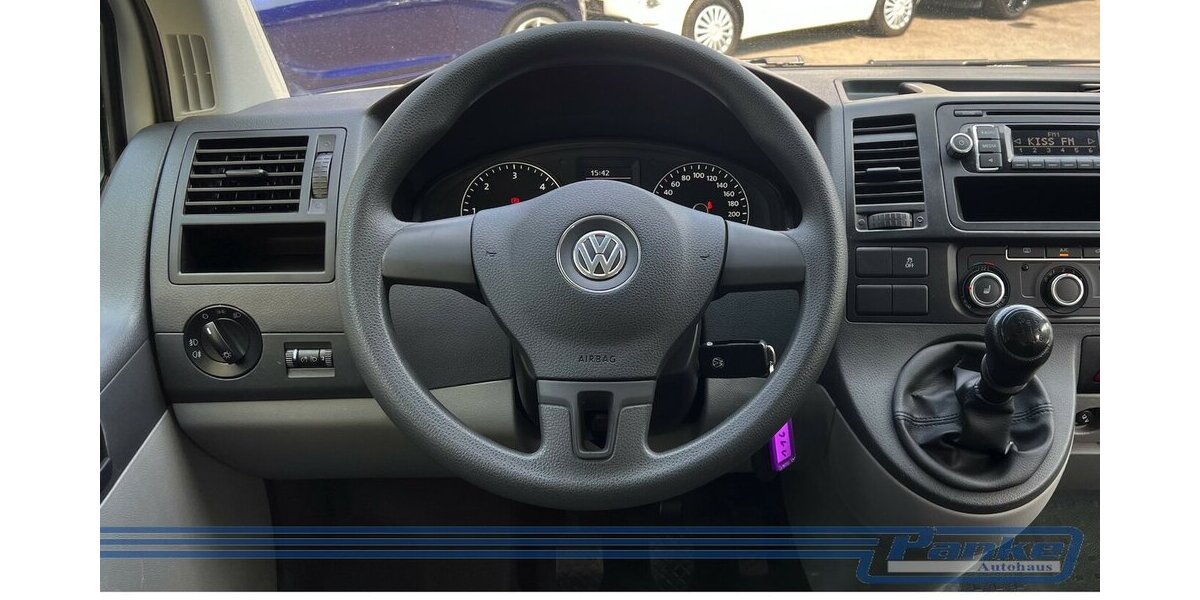 VW T5 Transporter Kombi 1. Hand 8 sitzer 169.000 km 14.990 € Berlin 13187