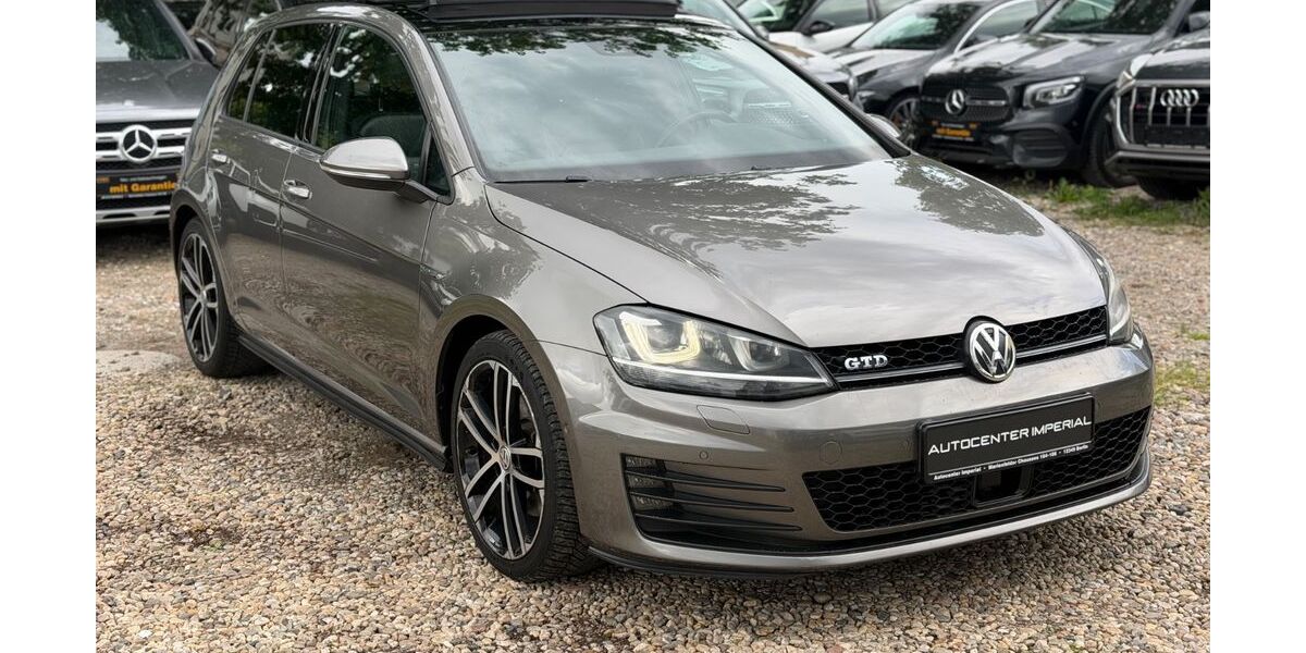 VW Golf 228.760 km 11.990 &euro; Berlin 12349