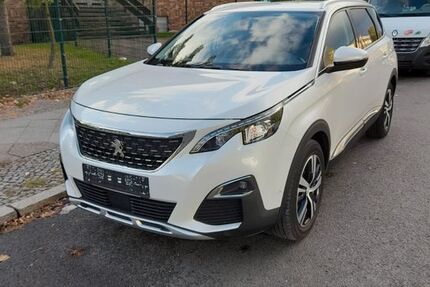 Peugeot 5008 197.000 km 6.700 &euro; Berlin 12055