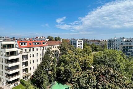 Wohnung Berlin Tempelhof-Schöneberg - 2 Zimmer, 81 m&sup2;, 2.150&euro; | Angebot:23527123