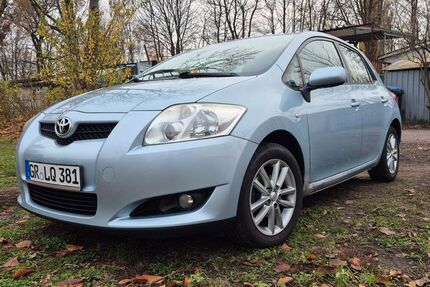 Toyota Auris 117.654 km 5.500 € Berlin 13407