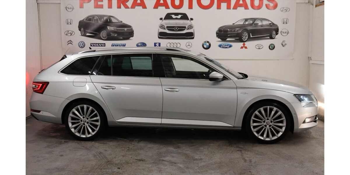 Skoda Superb 175.000 km 16.999 &euro; Berlin 12099