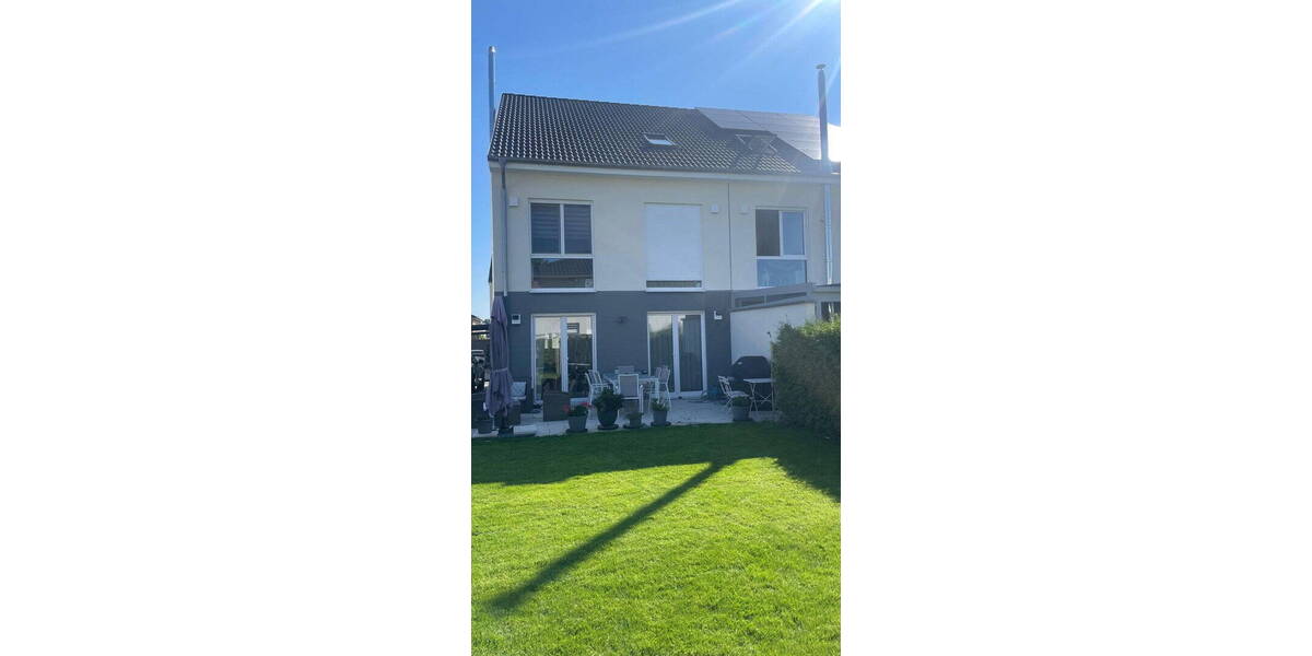 Doppelhaushälfte Stahnsdorf - 5 Zimmer, 165 m&sup2;, 3.700&euro; | Angebot:26141189