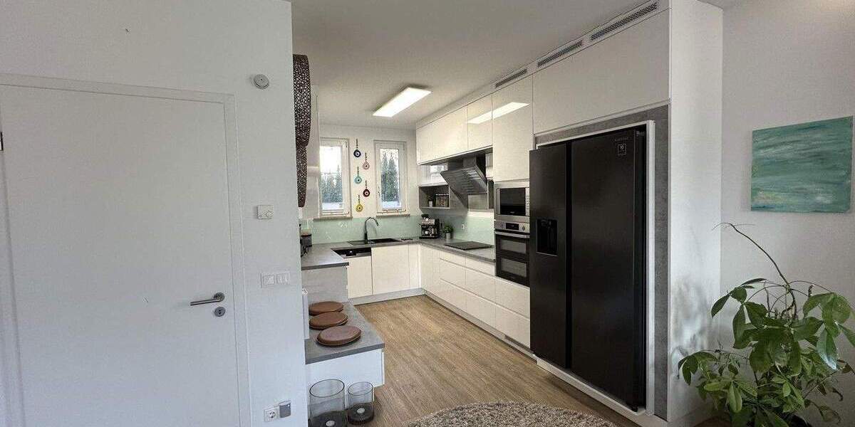 Reihenendhaus Kleinmachnow - 6 Zimmer, 140 m&sup2;, 3.950&euro; | Angebot:25051246