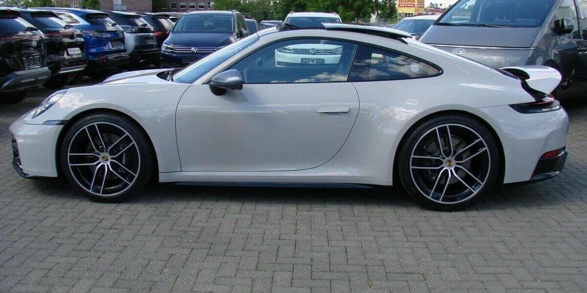 Porsche 992 .2 Carrera T Sport-Design Matrix Pano 360º BOS 8.426 km 129.980 &euro; Falkensee 14612