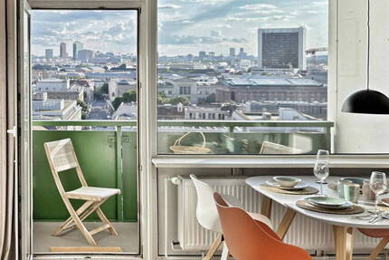Spectacular City Center Apartment Hackescher Markt: View, Balcony & Parking