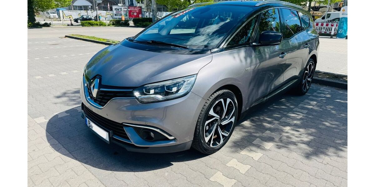 Renault Scenic 268.000 km 8.900 &euro; Berlin 10717