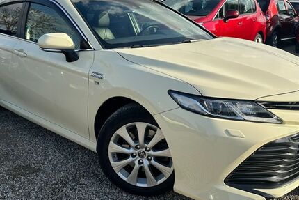 Toyota Camry 299.854 km 16.990 &euro; Berlin 13089