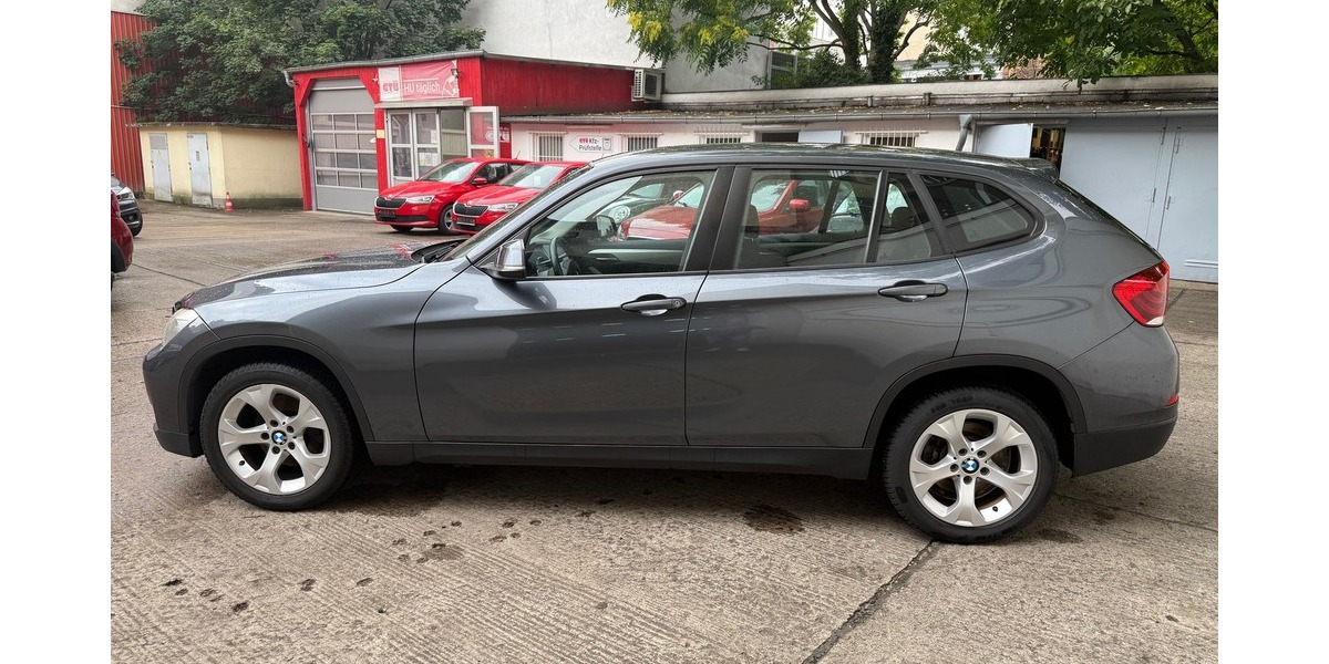 BMW X1 sDrive18d Automatic 92.443 km 12.900 € Berlin 10247