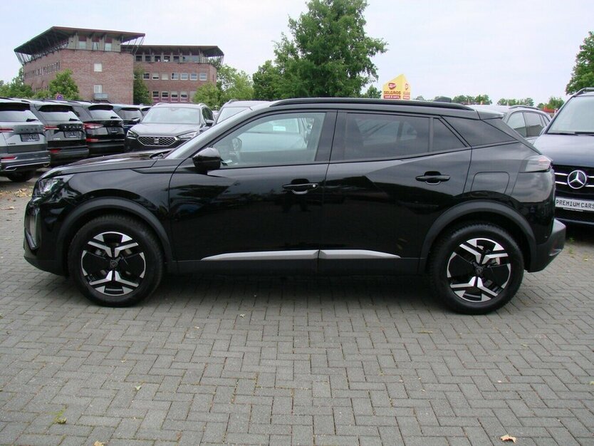 Peugeot 2008 1.2 Allure ACC MirrorLink Kamera LED 16.743 km 20.980 € Falkensee 14612